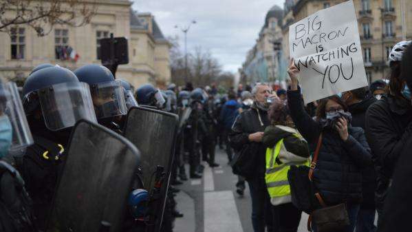 Stratégie des forces de l’ordre à Paris : “C’est efficace d’un point de vue technique mais d’un point de vue politique, je suis assez inquiet” (sociologue)