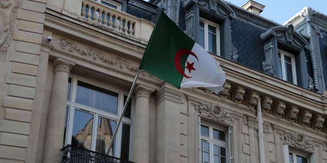 Après les propos de Macron, l’Algérie rappelle son ambassadeur à Paris « pour consultations »