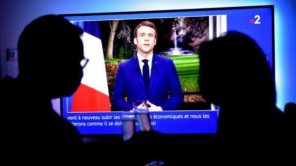 “Auto-promotion”, “Discours électoral”, “Déconnecté” : les oppositions très critiques après les vœux d’Emmanuel Macron