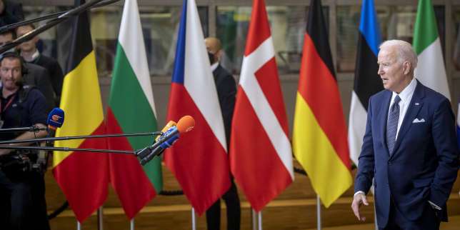 Guerre en Ukraine en direct : Joe Biden évoque de nouvelles sanctions contre la Russie et promet une « réponse » de l’OTAN en cas de recours à des armes chimiques