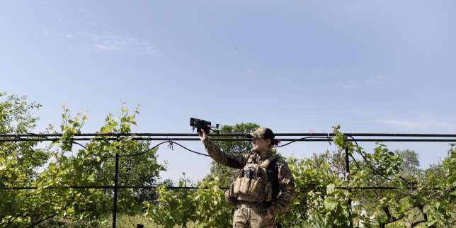 Entre la Russie et l’Ukraine, une guerre des drones d’une ampleur inégalée
