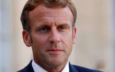 Macron rejette la “légitimité” de la junte militaire nigérienne et dément les accusations d’agression