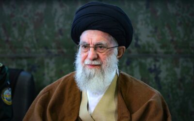 Khamenei mort après le premier jour de frappes américano-israéliennes, mettant fin à la plus longue ère de pouvoir en Iran