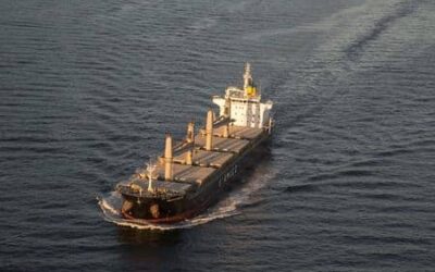 Le pétrole s’envole : des attaques près d’Ormuz étranglent le trafic dans une artère énergétique mondiale